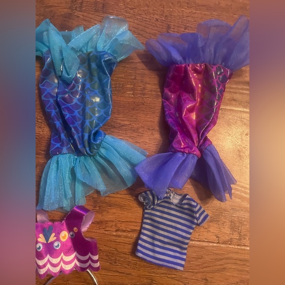 Sold!! American Girl Doll Wellie Wishers Lot Raft sled mermaid outfits crown - Picture 3 of 12